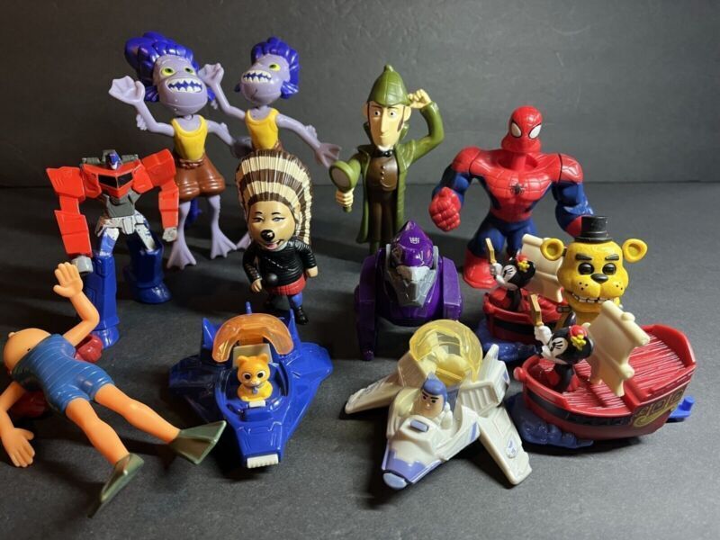 Mixed Lot of 13 Assorted Animated Movies Characters Action Figure Toys