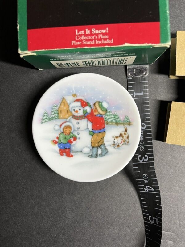 1991 Hallmark Let It Snow Porcelain Plate Christmas Ornament Collector's Se