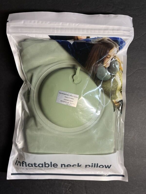 Inflatable Neck Pillow With Built In Hand Pump Travel Pillow /NEW