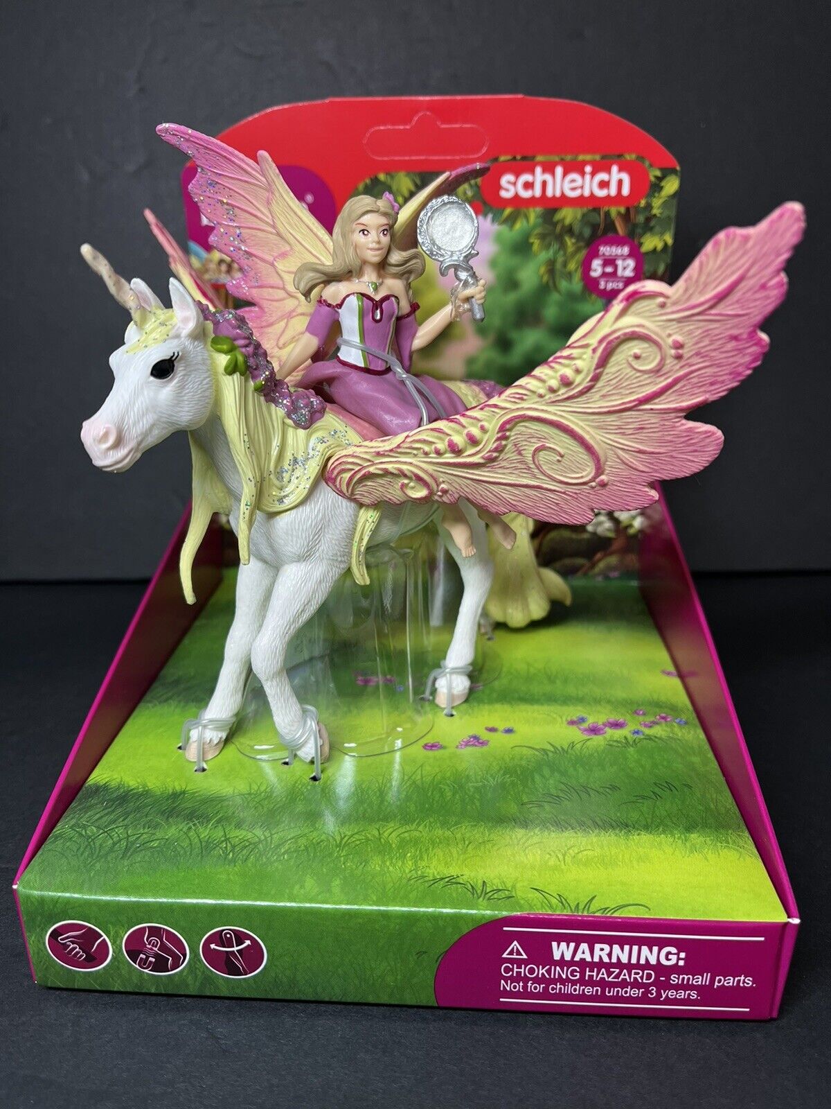 Schleich 70568 Fairy Feya with Pegasus Unicorn Fairy Toy Playset