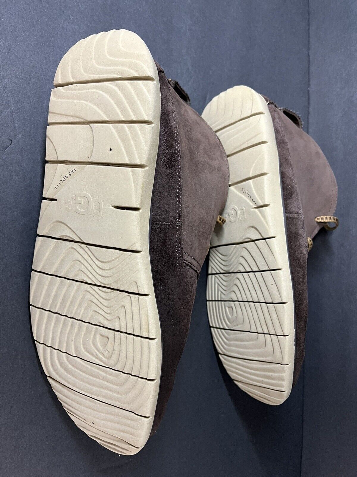 UGG Treadlite Suede Cali Chukka size men,s 8 US...