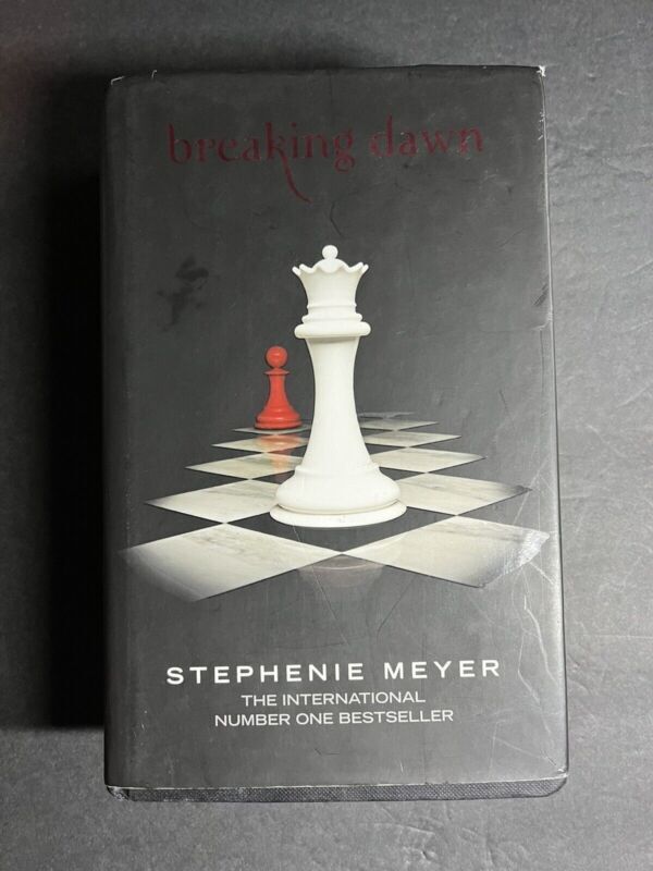 The Twilight Saga Ser.: Breaking Dawn by Stephenie Meyer, Hardcover