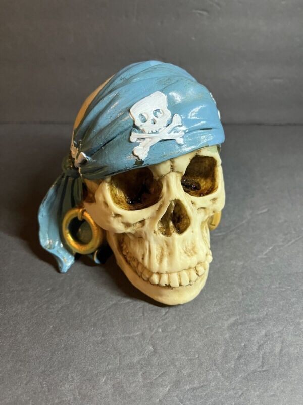 Hengqiyuan Skull Head Statue Ornament Goth Resin Human Skulls Decor for Home