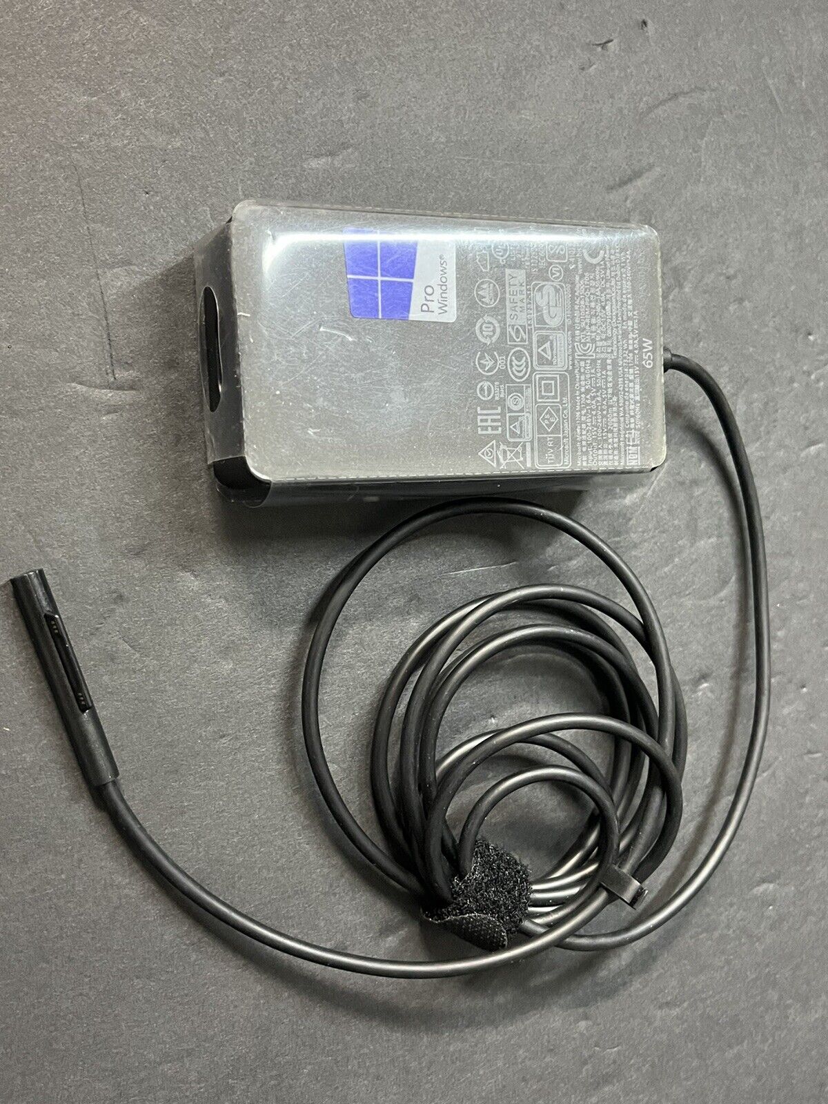 Microsoft surface 65w power Adapter Charger 1706 Surface Book Pro (PART)..