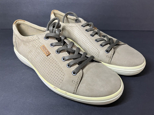 Ecco Soft Leather Lace Up Sneaker men's 8.5 US / EU 42 Beige..