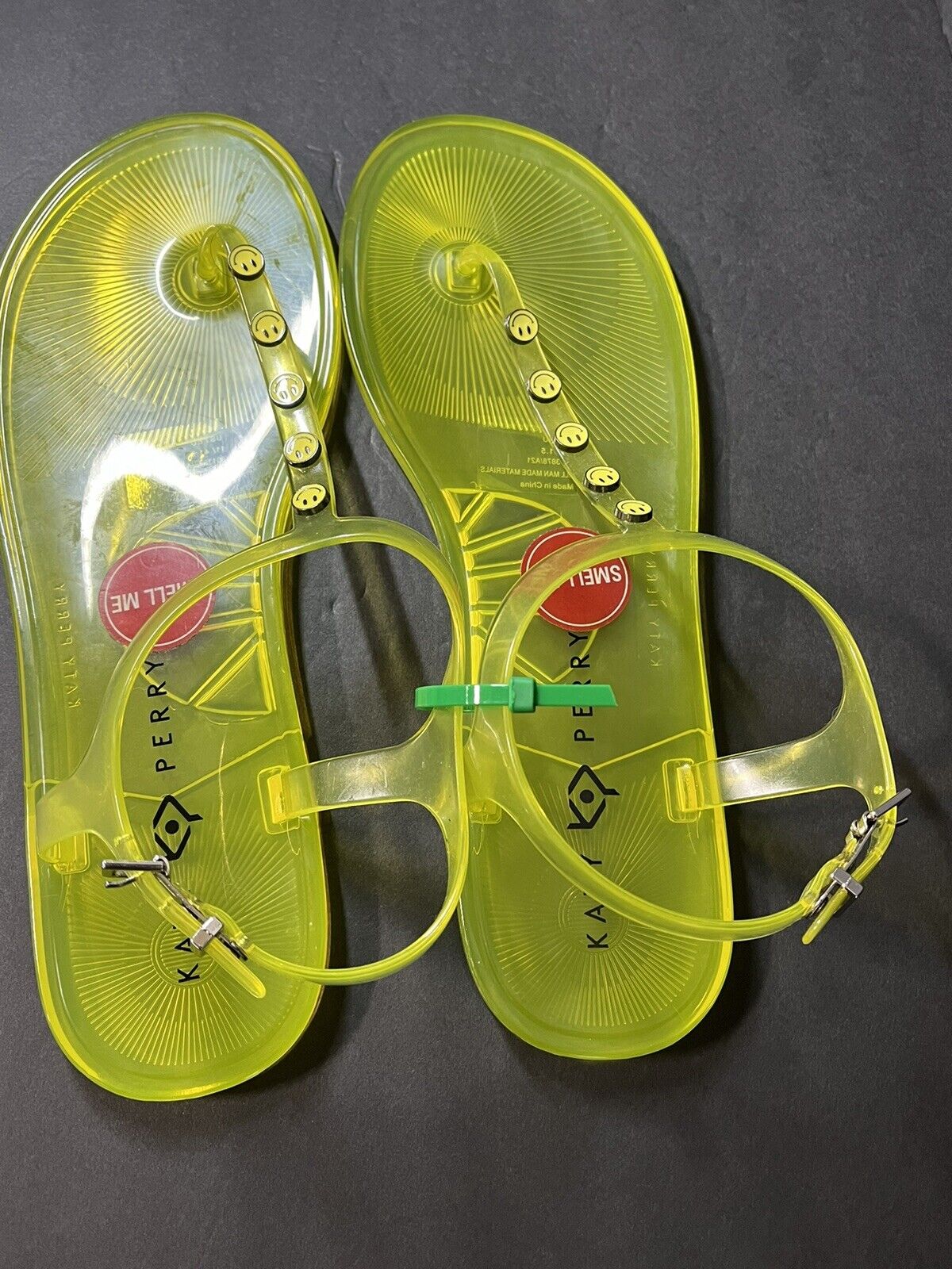 KATY PERRY THE GELI YELLOW SMILEY FACE JELLY FLAT ANKLE STRAP SANDALS  11US/41.5