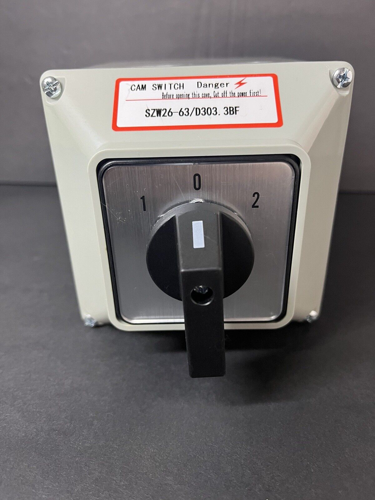 LW26-63/3BF universal conversion switch with installation box