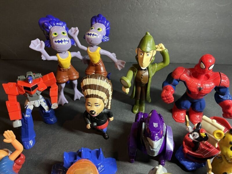 Mixed Lot of 13 Assorted Animated Movies Characters Action Figure Toys