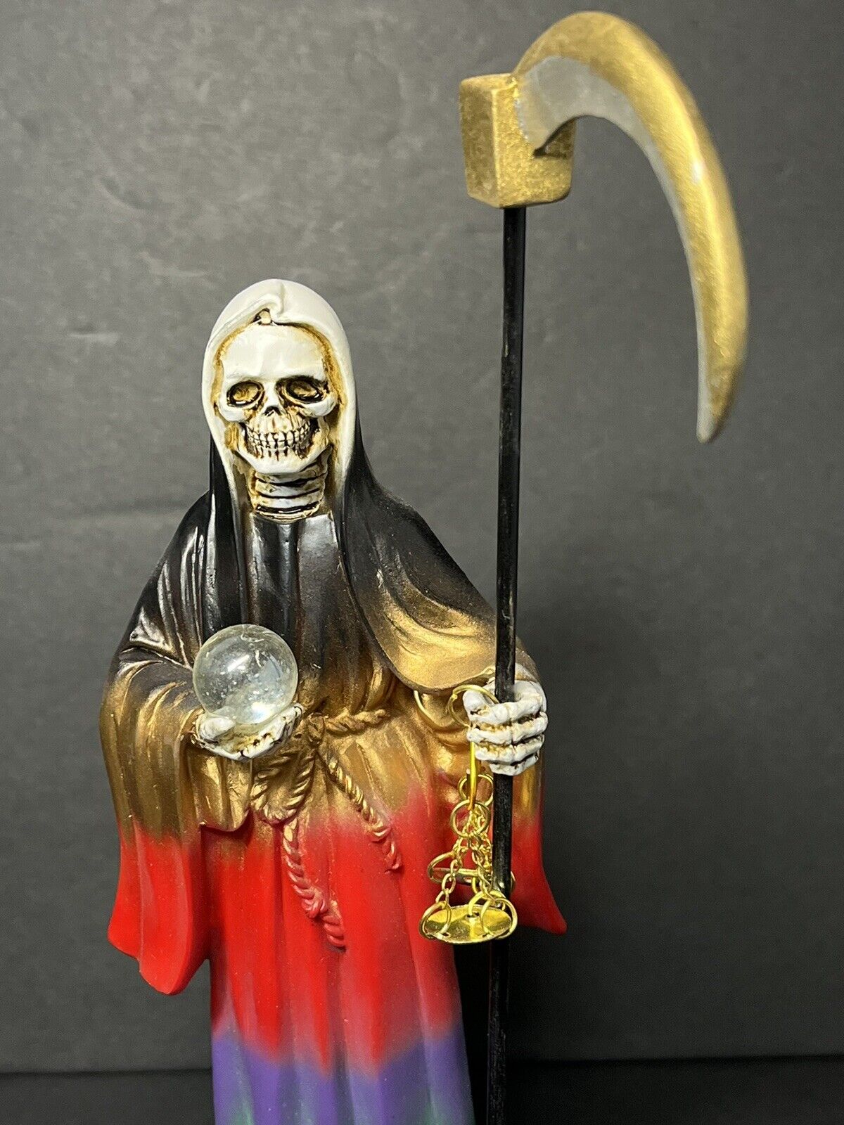 Estatua de La Santa Muerte 9" Colores / 7 Color Holly Death Statue 6733RW-9