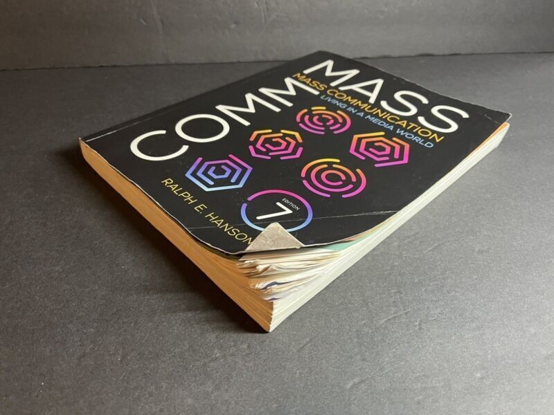 Mass Communication : Living in a Media World by Ralph E. Hanson BOOK