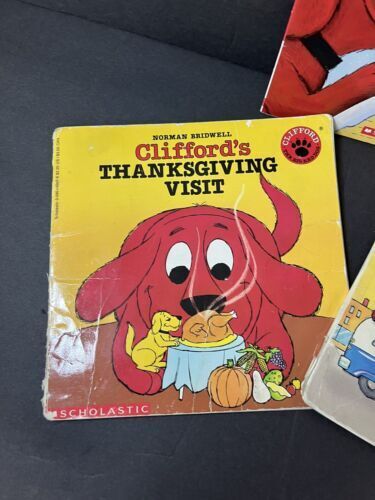 Clifford The Big Red Dog Books Paperback LOT OF 3