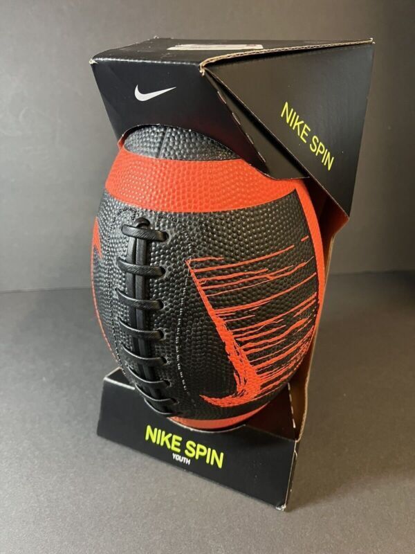 2/ Nike Spin Junior High Football Youth Kids 12-14