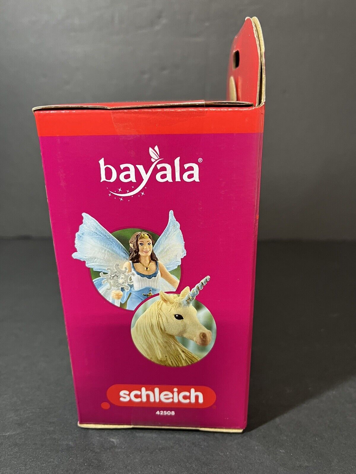 Schleich 42508 Eyela Riding On Golden Unicorn Fairy Toy Playset..