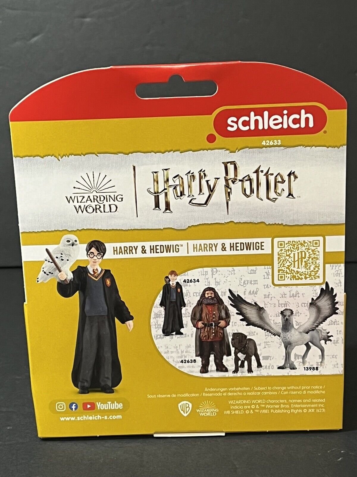 Schleich 42633 Harry and Hedwig 2-Piece Set from Wizarding World..