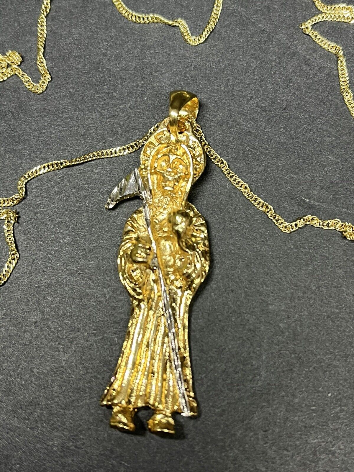 Santa Muerte con Cadena Oro Laminado 18k Gold Filled Grim Reaper Clear