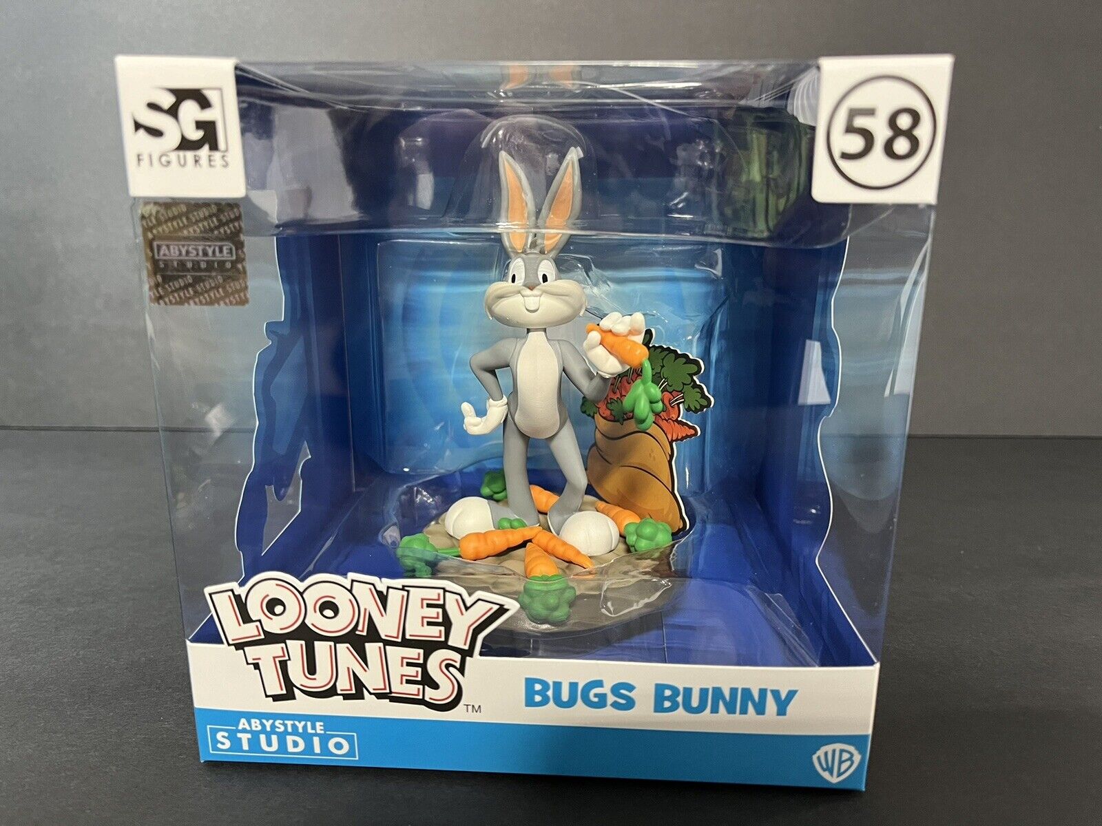 Looney Tunes Bugs Bunny 4.7" Tall Sfc Collectible Pvc Figure..