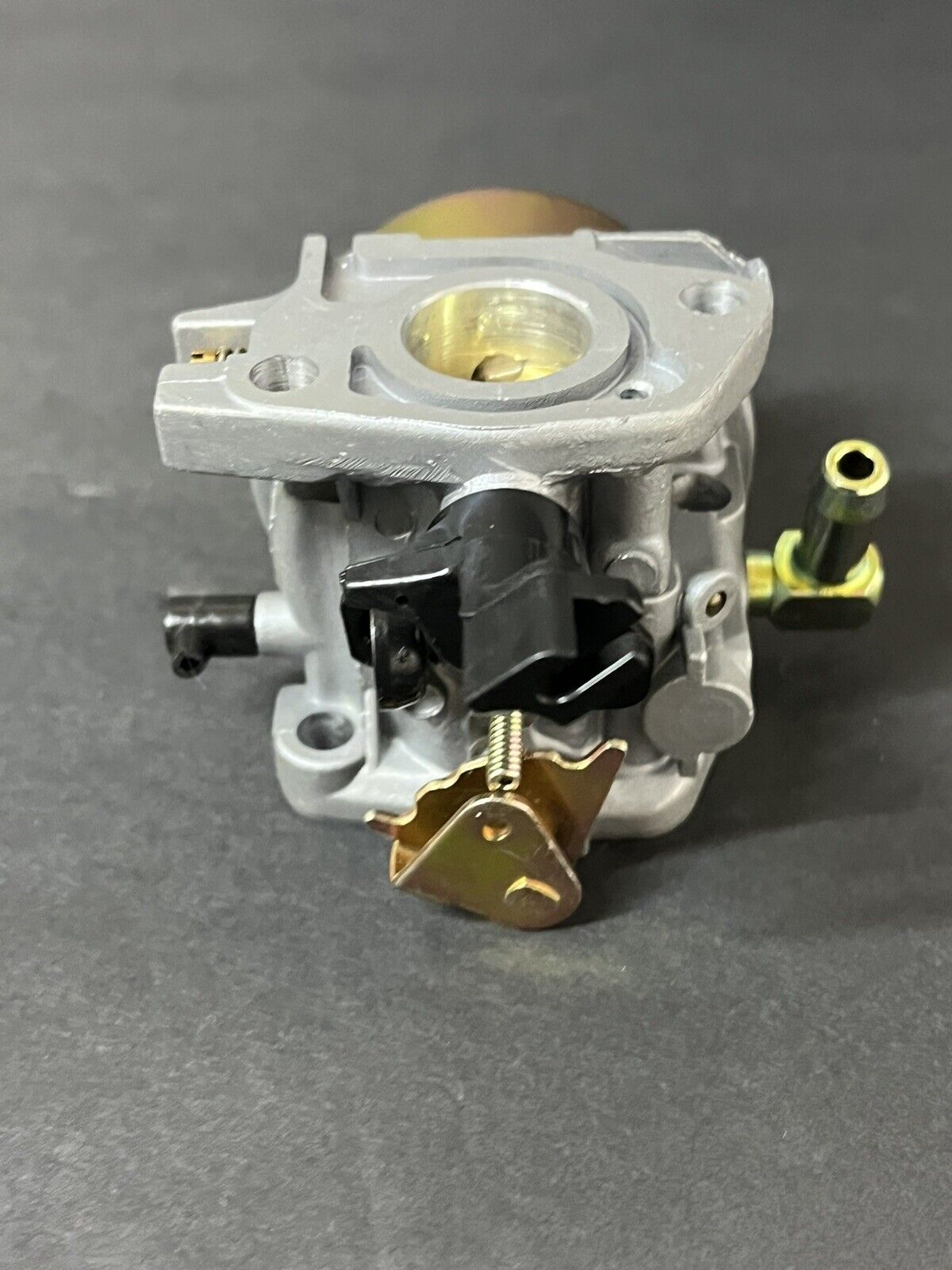 HUAYI OEM Carburetor Carb with Gaskets Compatible with Cub Cadet / PART