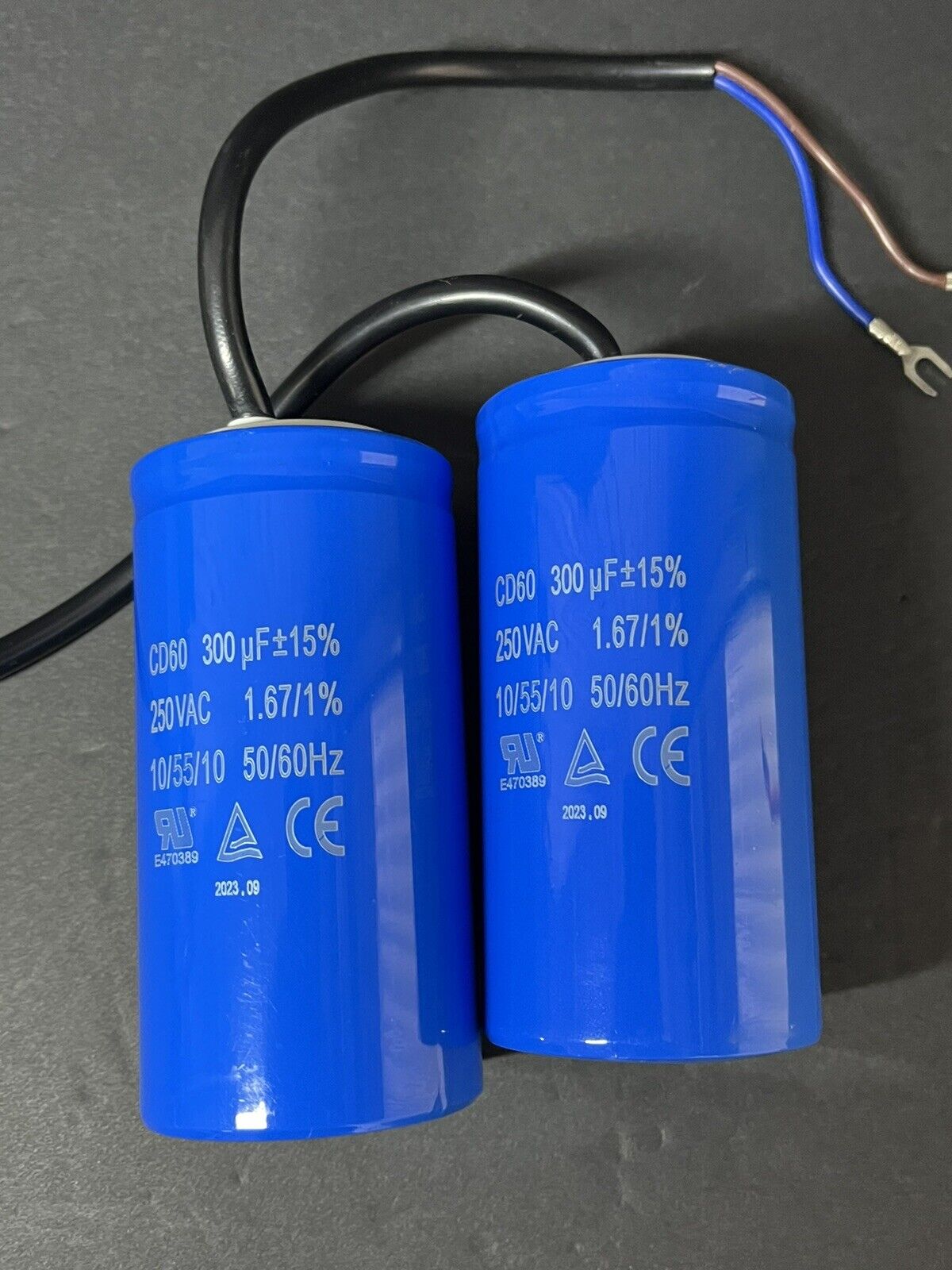 2Pcs CD60 Run Capacitor 250uF/MFD 250VAC 15% Tolerance 50/60Hz Motor Starting..