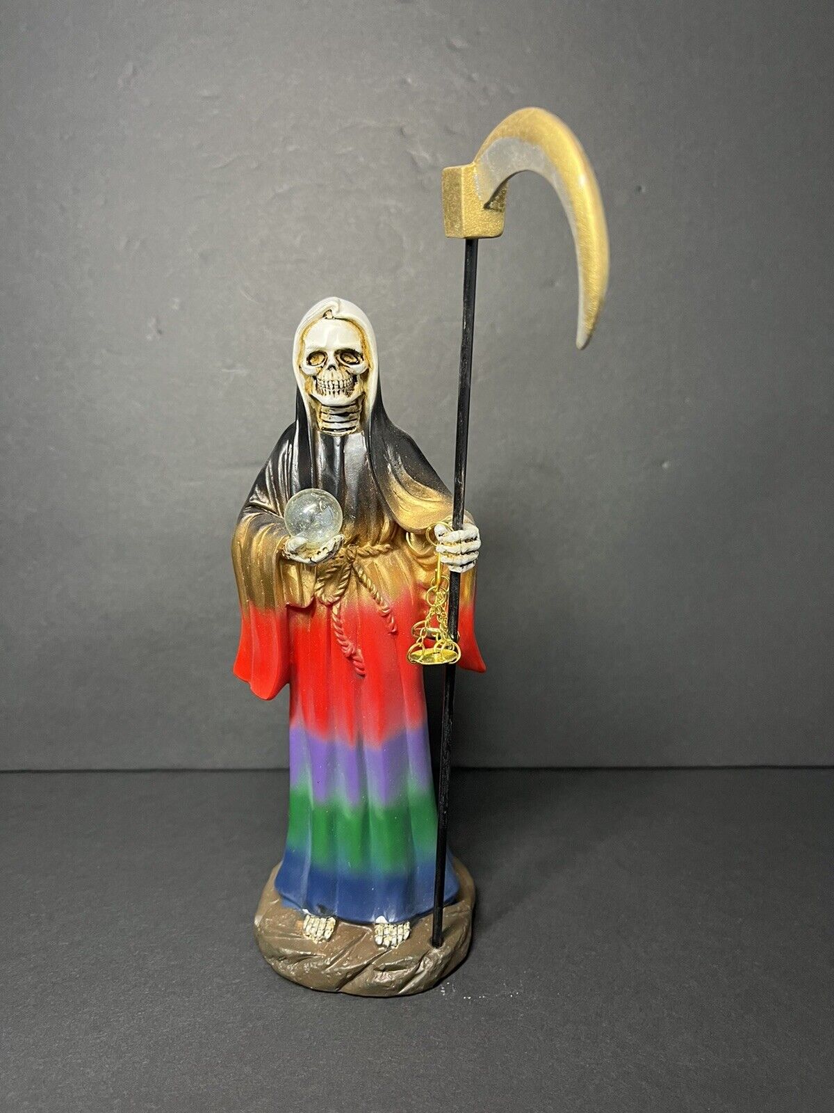 Estatua de La Santa Muerte 9" Colores / 7 Color Holly Death Statue 6733RW-9