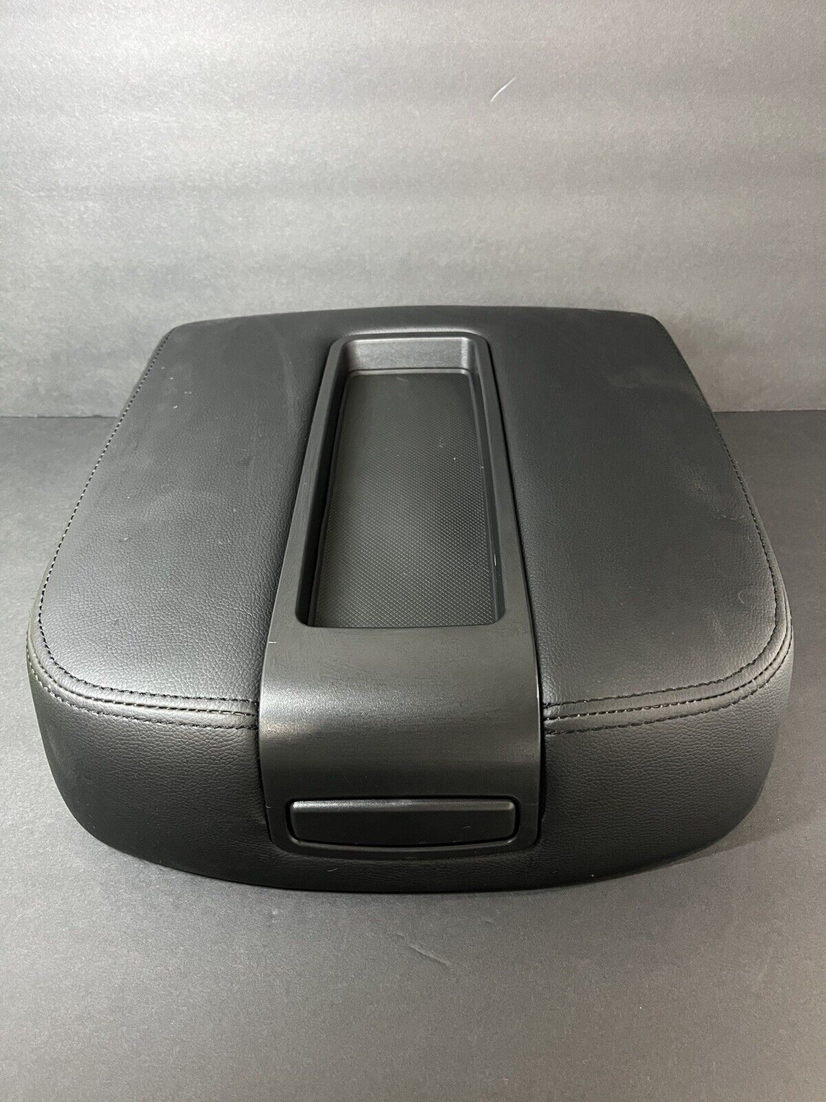 Black Armrest Cover Center Console Lid for Chevy Avalanche Silverado Tahoe...