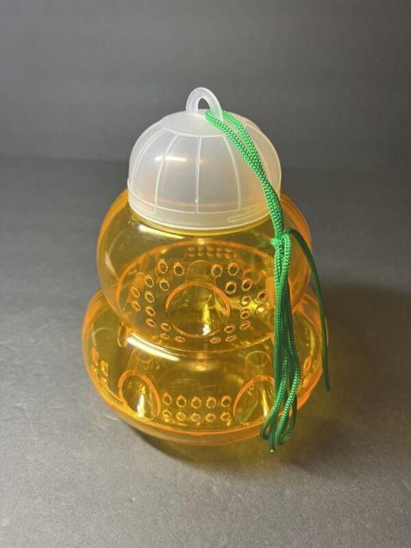 Gourd Shaped Bee Trap Reusable Safe Plastic Outdoor Hanging Bee Catcher